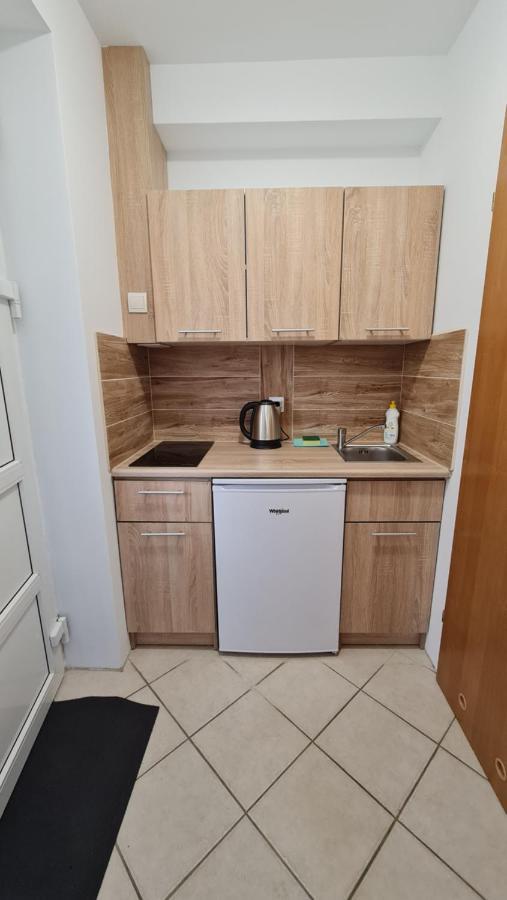 Tmt Pokoje Goscinne Z Aneksami Kuchennymi Kąty Rybackie Exterior photo