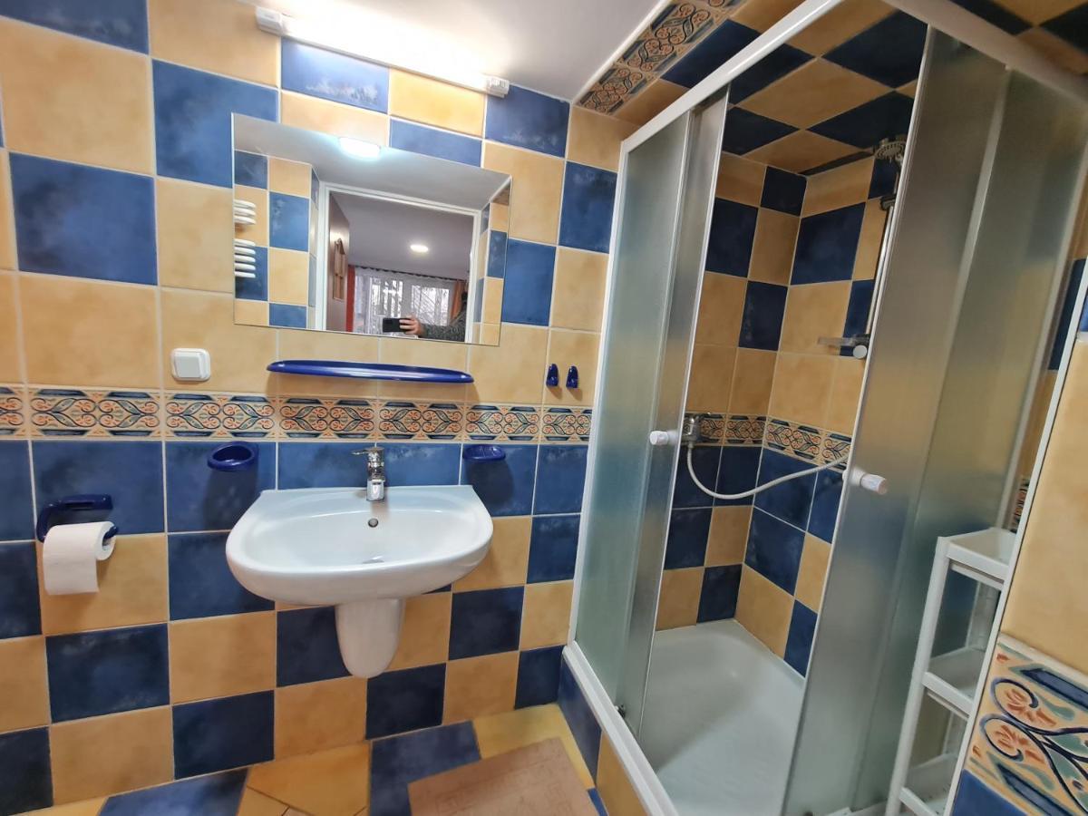 Tmt Pokoje Goscinne Z Aneksami Kuchennymi Kąty Rybackie Exterior photo